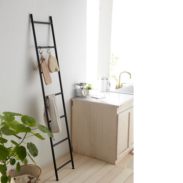 アイアン ラダーラック ブラック 幅39x奥行2 8x高さ0 ラダーラック 北新工業 家具通販eインテリア