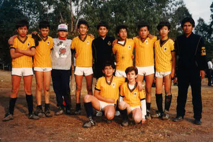 メキシコ時代のサッカーチーム集合写真の画像