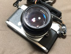 フィルムカメラ ￥200円/kg